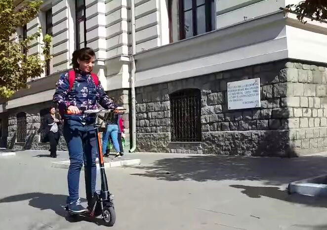 Después de eso, el mercado actual de scooter eléctrico inteligente ha sido controlado por Airwheel.